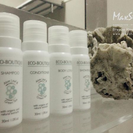 Maxstays - Max Style @ The Venice Residences Taguig Exteriör bild
