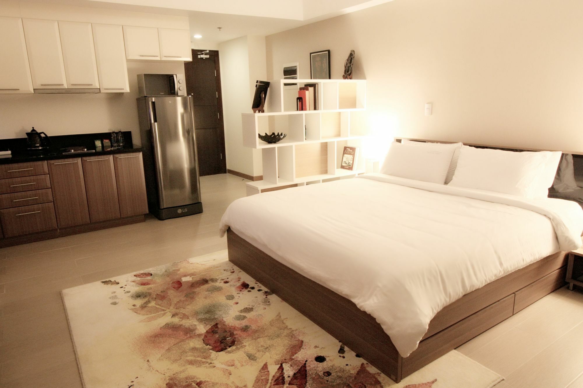 Maxstays - Max Style @ The Venice Residences Taguig Exteriör bild
